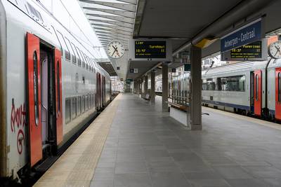 NMBS belooft 2.000 treinen extra per week tegen 2026 en schrapt geen haltes