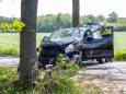 Automobiliste gewond door botsing tegen boom in Nispen