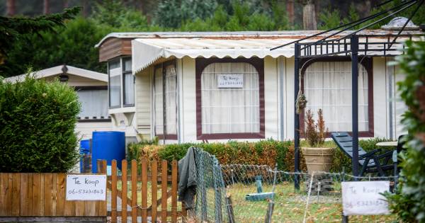 Receptie Zwarte Bergen korte tijd bezet door protesterende campinggasten - Eindhovens Dagblad