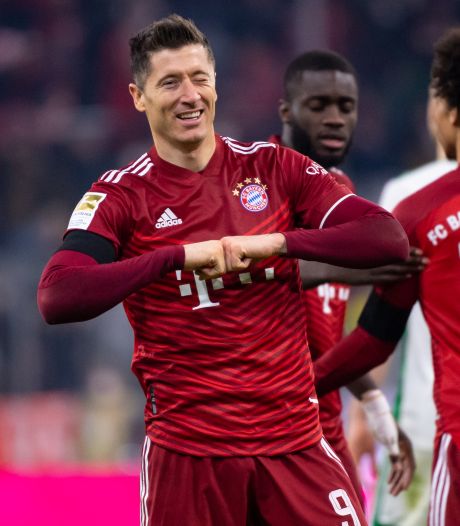 Robert Lewandowski slaat tweemaal toe en evenaart Müller, dure nederlaag Mark Flekken