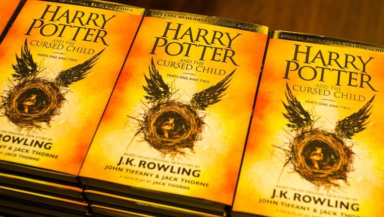 Nieuwe Harry Potter In De Boekhandels Ik Ga Direct Lezen Huilen Weer Lezen Het Parool