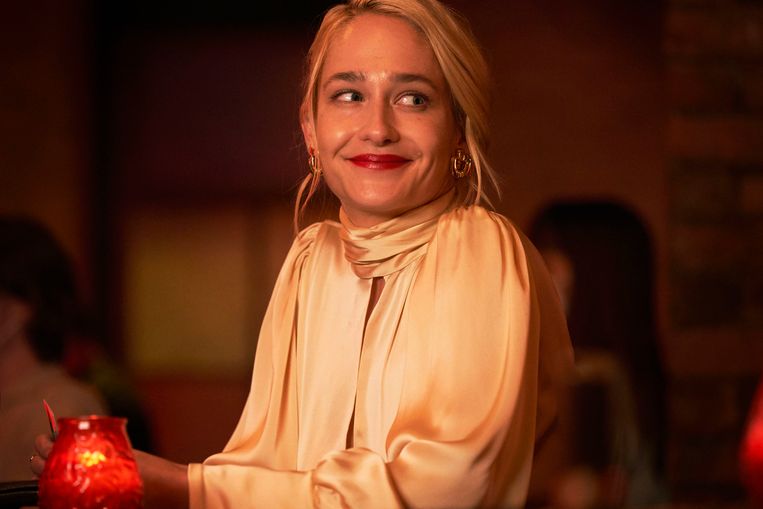 Jemima Kirke in 'Conversations With Friends' Beeld BBC/Element Pictures/Enda Bowe