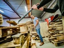 Lastig, zo’n taakstraf? ‘Het is vrij eenvoudig. Zo pakte ik vroeger ook drugs in’