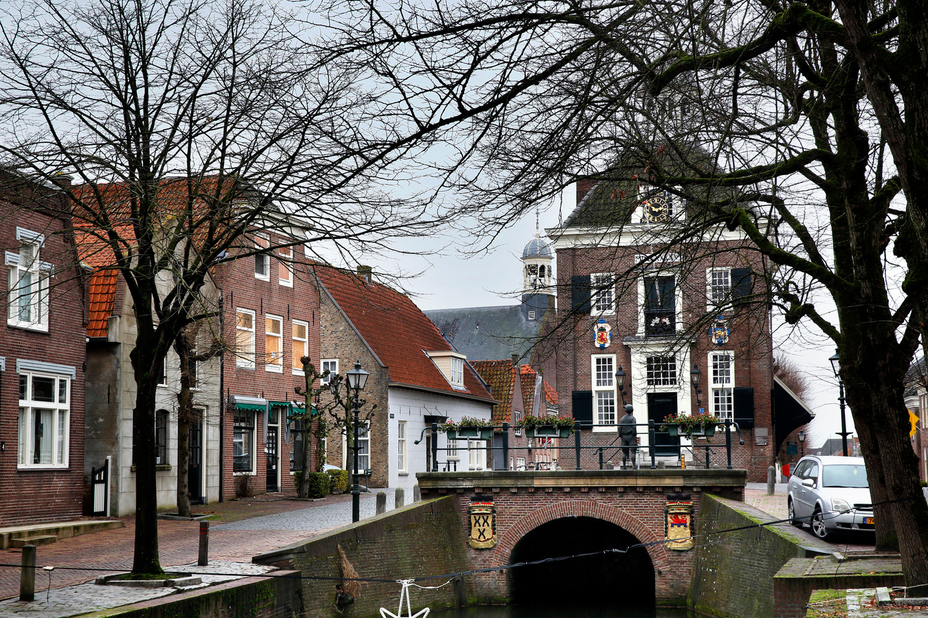 Verbouwing van Nieuwpoorts stadhuis is pas in 2021 klaar Foto AD.nl
