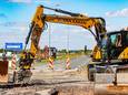 Werkzaamheden op de kruising Spottersweg/Luchthavenweg (archieffoto).  Begin oktober wordt de nieuwe aansluiting van de Fokkerweg op de Spottersweg opengesteld.