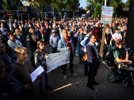 Politiek stemt niet snel over asielzoekers in Zeilberg