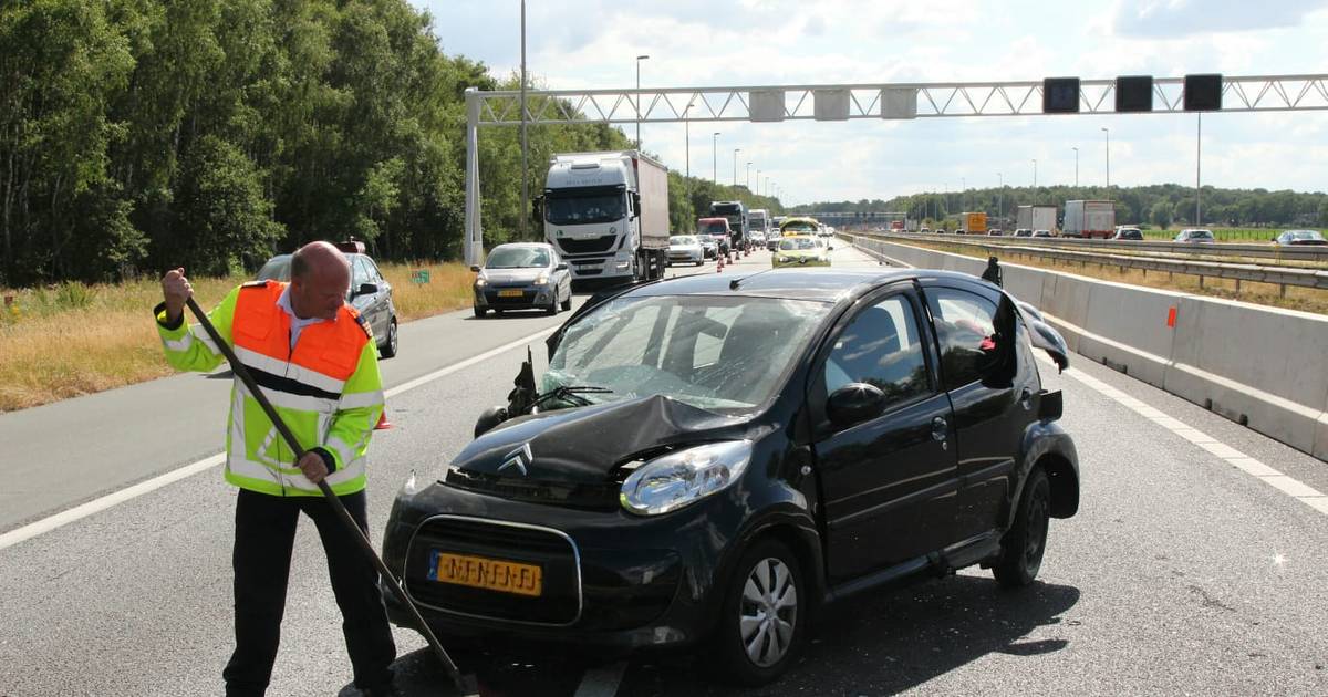 Meerdere ongevallen op A1 bij Rijssen, weg weer vrijgegeven.