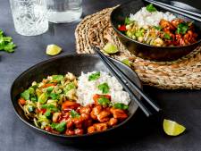Wat Eten We Vandaag: Sticky kip met rijst en wokgroenten