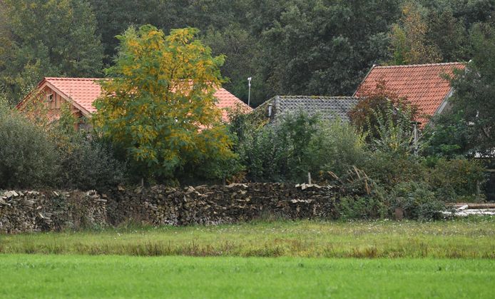 Het huis in Ruinerwold waar het gezin jarenlang in afzondering leefde.