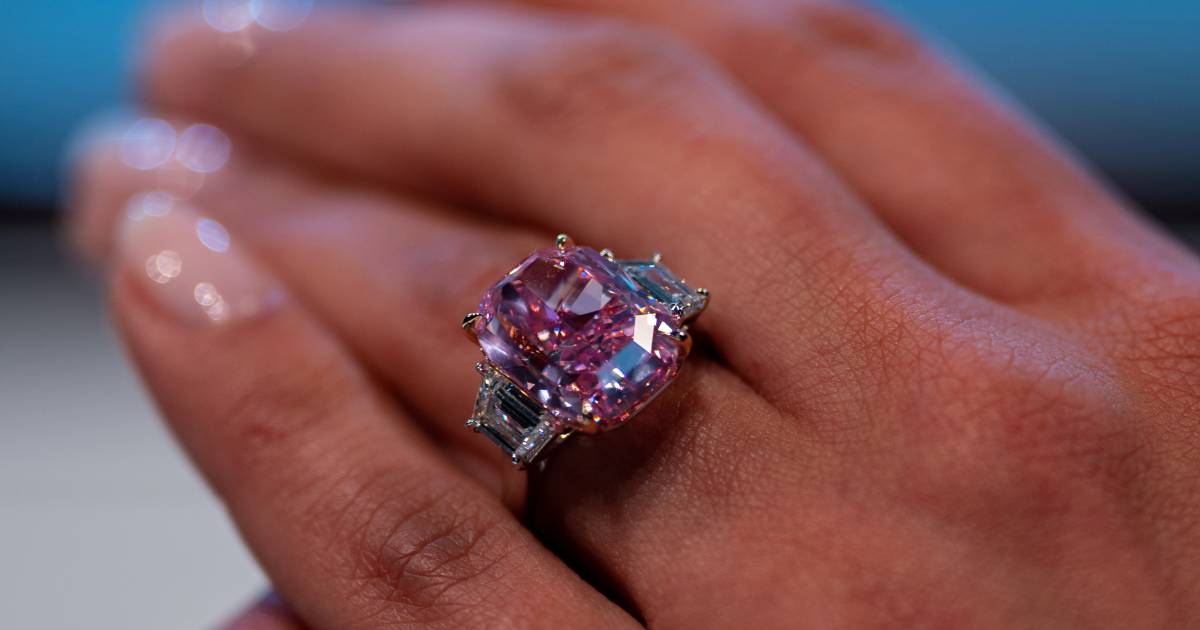 opladen bescherming gat Meesterwerk”: zeer kwaliteitsvolle en zeldzame roze diamant wordt geveild  voor meer dan 32 miljoen euro | Buitenland | hln.be