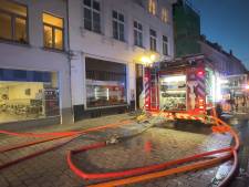 Stopcontact zorgt voor brand in appartement: “Gordijnen vatten vuur”