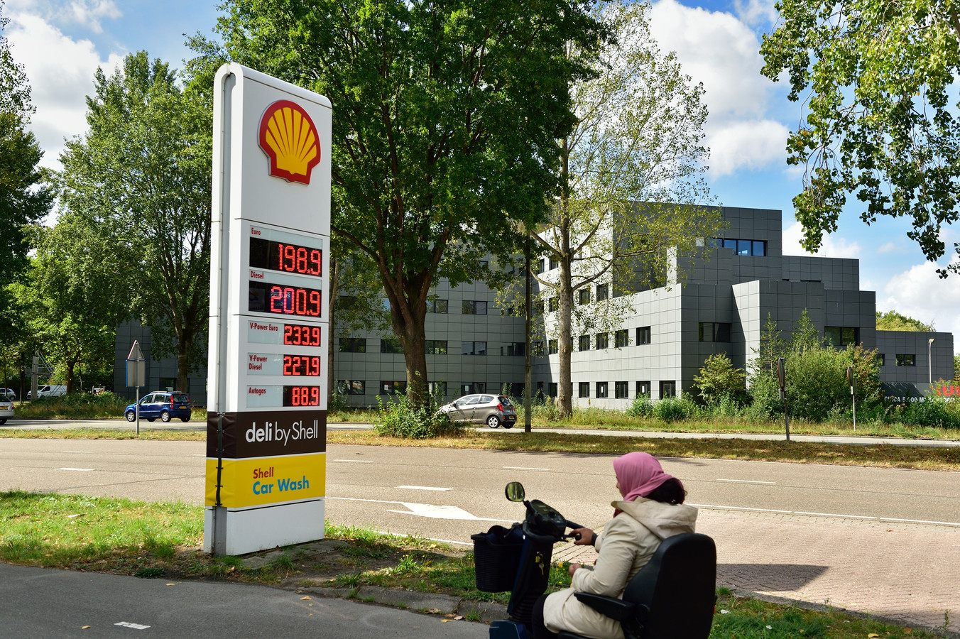 COA en eigenaar eens over prijs voor azc-gebouw Gouda, zorgen over ...
