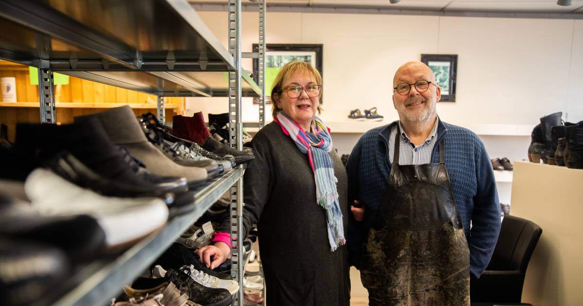 Schoenenwinkel Van Aalst in Axel gaat dicht Ik ben tussen de schoenen geboren Wachtebeke hln.be