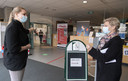GGD priklocatie in Borculo. De personen op de foto hebben niets te maken met bedreigingen of intimidatie.
