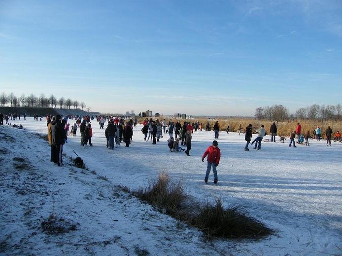 Het Verlaat in Klundert in een jaar waarin er wél geschaatst kon worden. Misschien lukt het nu weer.