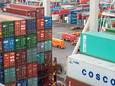 Het Chinese bedrijf levert onder meer containerscanners aan de douane in de Rotterdamse haven.