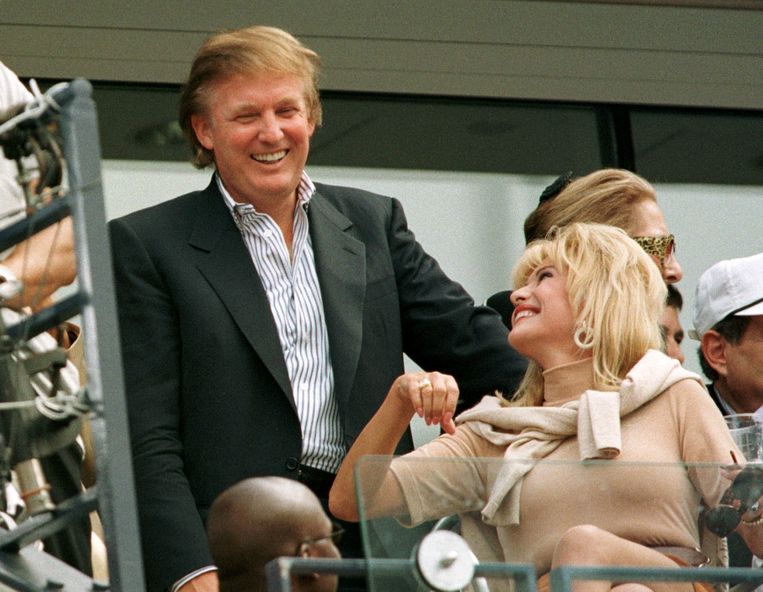 Donald en Ivana Trump tijdens de finale van de US Open in 1997. Beeld Reuters