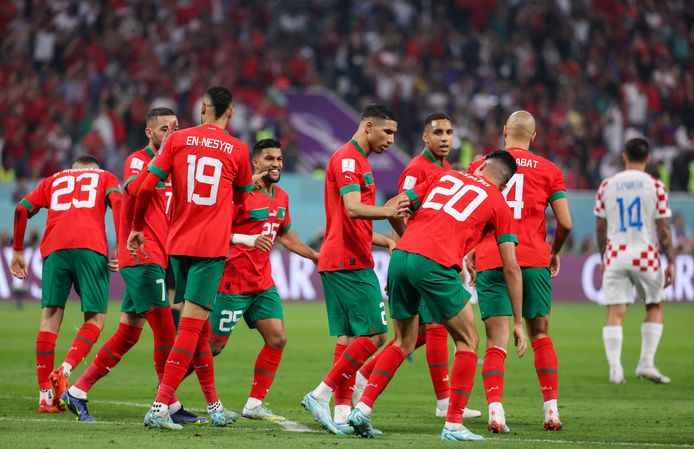 De spelers van Marokko juichen na hun doelpunt tegen Kroatië.