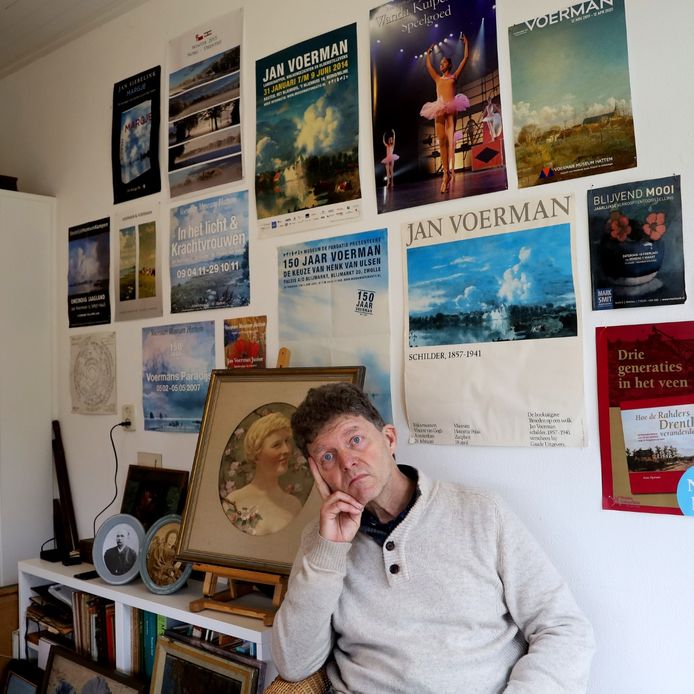 Peter Voerman schreef een familieboek over zijn bekende overgrootvader, IJsselschilder Jan Voerman, en diens zoon, zijn opa Jan junior.