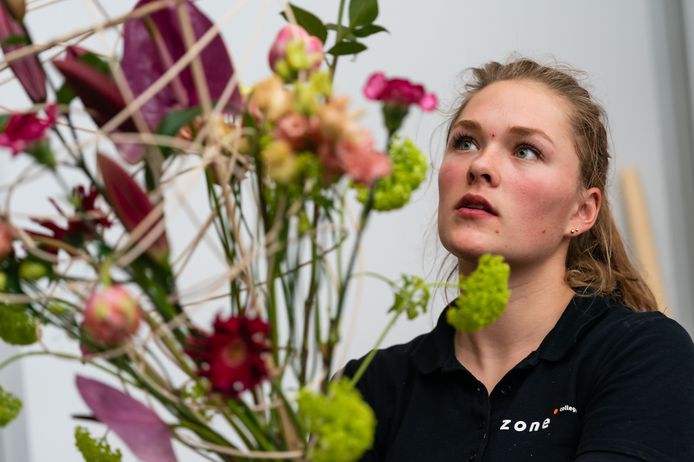 De Diepenveense Carline is de beste MBO-bloembindster van Nederland.