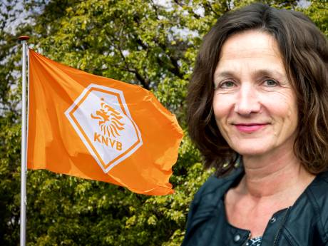 KNVB zint op harde maatregelen na vertrek Koevermans: ‘Dit moet stoppen’