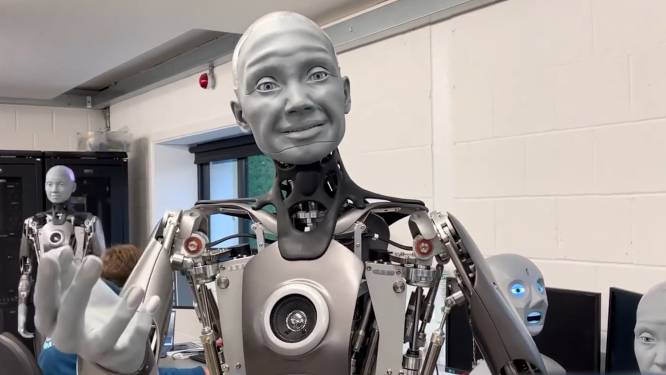 Gelaatsuitdrukkingen van robot Ameca zijn griezelig echt