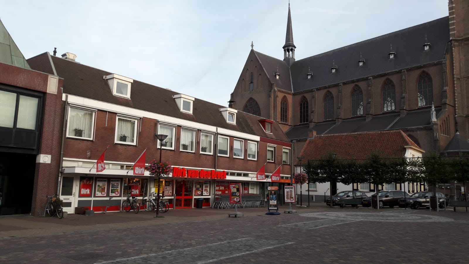 Gewapende overval Oud Gastel 'Daders vluchtten te voet een maisveld in