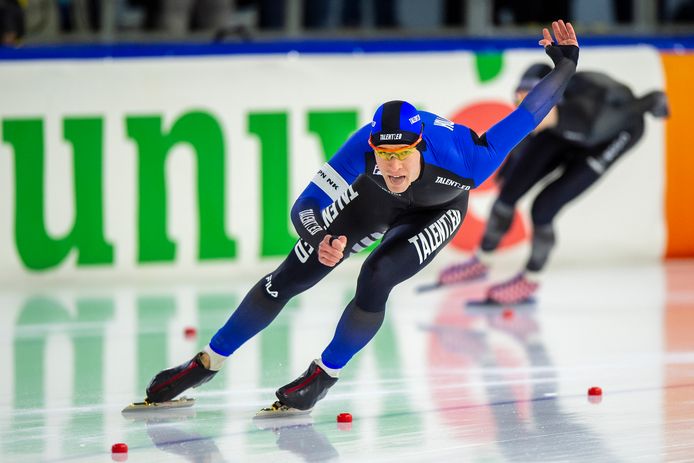 Schaatser Louis Hollaar uit Numansdorp komt komend weekeinde in actie op het NK allround.