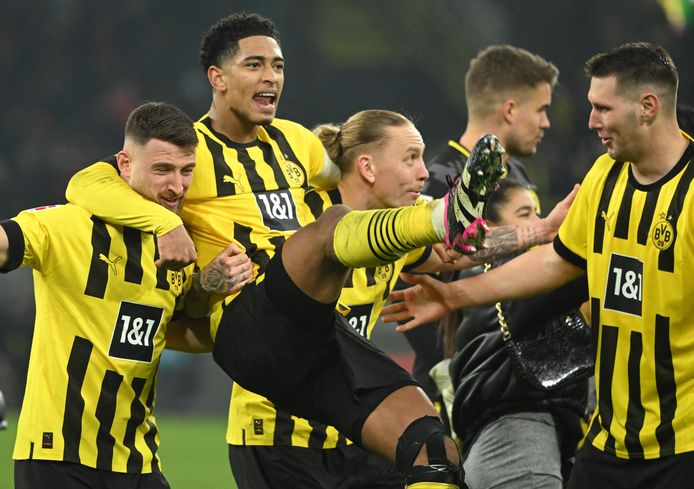Il Borussia Dortmund sta organizzando una festa.