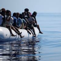 Minder migranten arriveren in Europa, maar meer vluchtelingen sterven onderweg