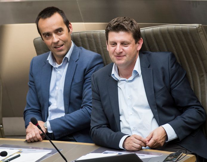 Bruno Tobback en John Crombez, enkele jaren geleden samen in het Vlaams parlement.