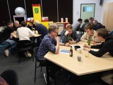 Nog steeds meer mannen nodig in het onderwijs: ‘Een man komt sneller to the point en is meer een doordouwer’