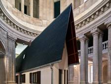 Beroemd kunstwerk Erwin Wurm naar Oude Kerk in Delft: ‘Alsof Ronaldo mee komt spelen met een amateurploeg’