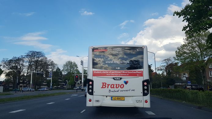 Op de bussen van Hermes prijkt tegenwoordig de merknaam Bravo.