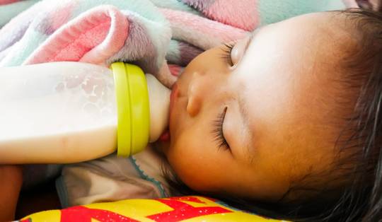 Tweede baby in Vlaanderen besmet door giftige stof in Nestlé-babymelk