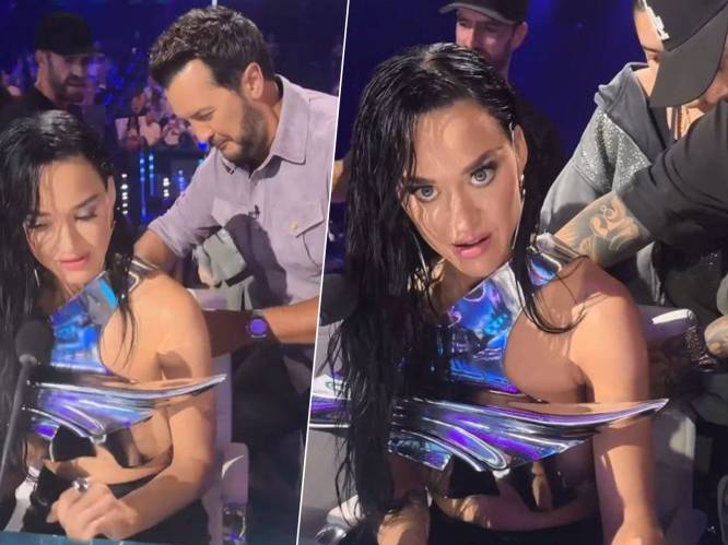 “Hier komen de kijkcijfers”: Topje van Katy Perry wil maar niet blijven zitten in ‘American Idol’