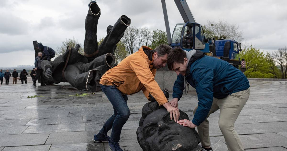 E’ successo ieri sera: i russi chiedono la “liberazione” di Kherson |  all’estero