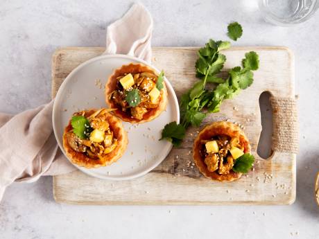 Wat Eten We Vandaag: Pasteitje met Thaise kip, taugé en mango
