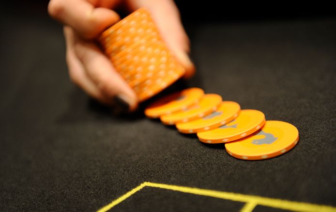 Nina B. vergokte anderhalf miljoen zorggeld in casino's.
