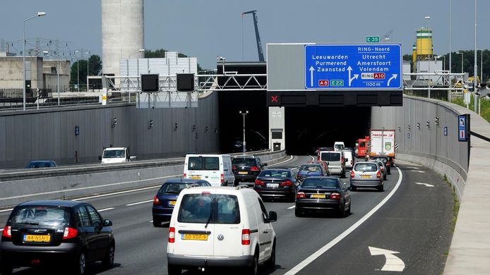 Coentunnel Weer Open Na Ongeluk Met Geschaarde Vrachtwagen Binnenland Destentor Nl