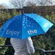 Te huur in Brussel-Zuid: de blauwe en gerecycleerde NMBS-paraplu