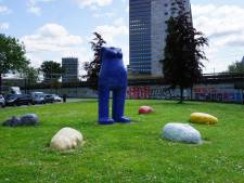 Mysterie: Waarom staat deze onthoofde blauwe vrouw in Noord?