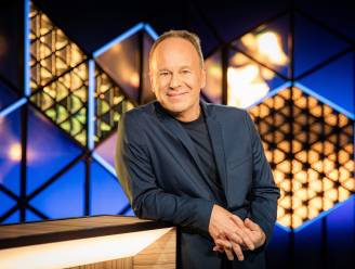 Tv-kijkend Vlaanderen steunt Ben Crabbé: “‘Blokken’ is een klassieker, laat hem met rust” 