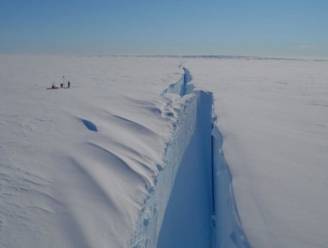Gigantische ijsberg in “laatste fase” om zich af te scheuren van Antarctica
