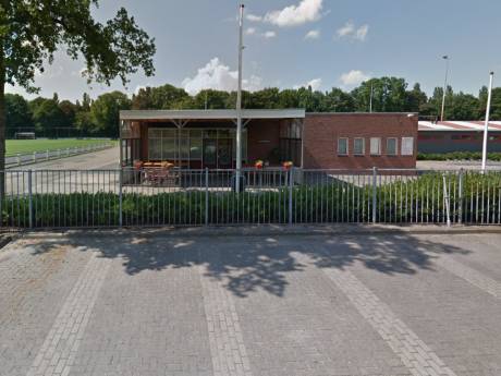 Voetbalvereniging Noordster in Oude Pekela neemt maatregelen na vernielingen