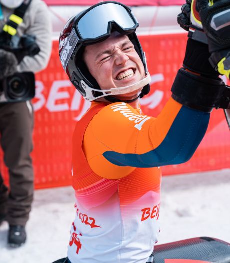 Euforische Niels de Langen verrast met zilver op slalom, wéér een deceptie voor Jeroen Kampschreur
