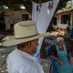 ‘Vroeger aten we vlees, nu bonen en tortilla’s’: Mexicanen aan beide kanten van de grens met VS vervallen door corona in armoede