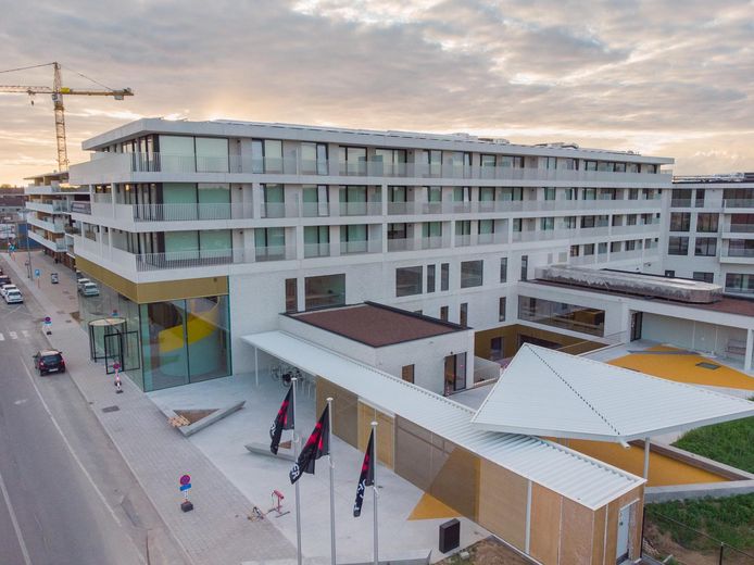 Een luchtbeeld van het knappe nieuwe Kunstencentrum.