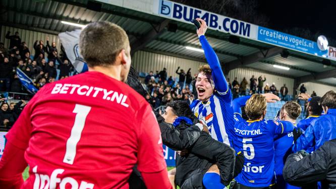Mokkende matchwinner en vreugde-explosie na krankzinnige slotfase: ‘Een Fanta of Fristi zometeen? Een klein beetje whisky’