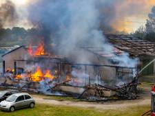 Levenswerk van ouders Esther verwoest door enorme brand: ‘Tranen liepen over mijn wangen’